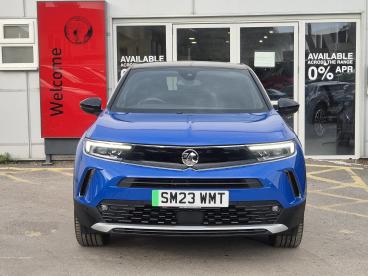 SPOTICAR Vauxhall Mokka Mokka-e 50kwh Ultimate Auto 5dr Used Car - Suv Electric Blue - Watford - 1200638671_2