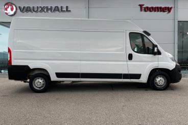 SPOTICAR Vauxhall Movano 2.2 Cdti 3500 Biturbo Prime Fwd L3 H2 Euro 6 (s/s) Used Car - Commercial Vehicle Diesel White - Basildon - 1200556462_4