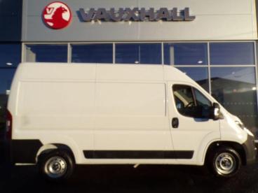 SPOTICAR Vauxhall Movano 2.2 Cdti 3500 Biturbo Prime L2 H2 Euro 6 (s/s) 5dr Used Car - Commercial Vehicle Diesel White - Ashington - 1200561799_5