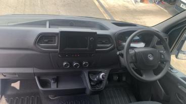 SPOTICAR Vauxhall Movano 2.3 Cdti 3500 Biturbo Edition Rwd L4 H2 Euro 6 5dr Used Car - Commercial Vehicle Diesel White - Sheffield - 1200562971_4