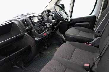 SPOTICAR Vauxhall Movano 2.2 Cdti 3500 Biturbo Dynamic Fwd L3 H2 Euro 6 (s/ Used Car - Commercial Vehicle Diesel Silver - Telford - 1200569035_2