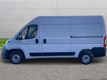 SPOTICAR Vauxhall Movano 2.2 Cdti 3500 Biturbo Prime L2 H2 Euro 6 (s/s) 5dr Used Car - Commercial Vehicle Diesel White - Worksop - 1200569327_4