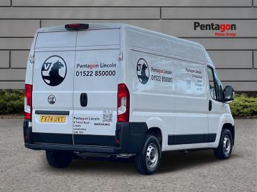 SPOTICAR Vauxhall Movano 2.2 Cdti 3500 Biturbo Prime L2 H2 Euro 6 (s/s) 5dr Used Car - Commercial Vehicle Diesel White - Lincoln - 1200632345_5