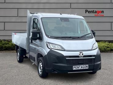 SPOTICAR Vauxhall Movano 2.2 Cdti 3500 Biturbo Prime L2 H1 Euro 6 (s/s) 2dr Used Car - Commercial Vehicle Diesel Silver - Lincoln - 1200637855_1