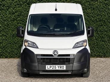 SPOTICAR Vauxhall Movano 2.2 Cdti 3500 Biturbo Hd Prime L4 H2 Euro 6 (s/s) Used Car - Commercial Vehicle Diesel White - Ilkeston - 1200640257_2