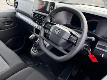 SPOTICAR Vauxhall Vivaro 1.5 Turbo D Pro Xl Panel Van Lwb Euro 6 (s/s) 6dr Used Car - Commercial Vehicle Diesel White - Bridgend - 1200464594_3