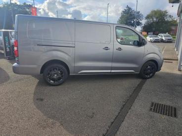 SPOTICAR Vauxhall Vivaro 2.0 Turbo D Pro Xl Panel Van Lwb Euro 6 6dr Used Car - Commercial Vehicle Diesel Grey - Bodmin - 1200551631_4