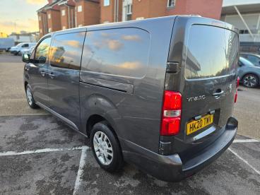 SPOTICAR Vauxhall Vivaro 2.0 Turbo D 3100 Sportive Crew Van L2 H1 Euro 6 (s Used Car - Commercial Vehicle Diesel Grey - Southampton - 1200562281_4