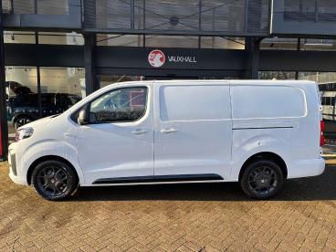 SPOTICAR Vauxhall Vivaro 2.0 Turbo D Pro Xl Panel Van Lwb Euro 6 6dr Used Car - Commercial Vehicle Diesel White - Tonbridge - 1200562402_5
