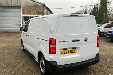 SPOTICAR Vauxhall Vivaro 1.5 Turbo D Prime Swb Euro 6 (s/s) 6dr Used Car - Commercial Vehicle Diesel White - Dartford - 1200572645_4