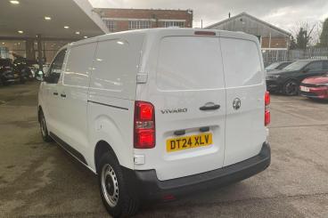 SPOTICAR Vauxhall Vivaro 1.5 Turbo D Prime Swb Euro 6 (s/s) 6dr Used Car - Commercial Vehicle Diesel White - Dartford - 1200578442_5