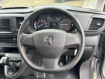 SPOTICAR Vauxhall Vivaro 2.0 Turbo D 3100 Pro L1 H1 Euro 6 6dr Used Car - Commercial Vehicle Diesel Silver - Tonbridge - 1200583440_3