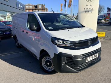 SPOTICAR Vauxhall Vivaro 2.0 Turbo D Prime Xl Panel Van Lwb Euro 6 6dr Used Car - Commercial Vehicle Diesel White - Wakefield - 1200585488_1