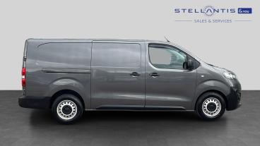 SPOTICAR Vauxhall Vivaro 2.0 Turbo D 3100 Dynamic L2 H1 Euro 6 (s/s) 6dr Used Car - Commercial Vehicle Diesel Blue - Wimbledon - 1200602174_2