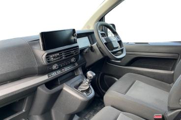 SPOTICAR Vauxhall Vivaro 2.0 Turbo D Pro Xl Panel Van Lwb Euro 6 6dr Used Car - Commercial Vehicle Diesel Black - Basildon - 1200604944_2