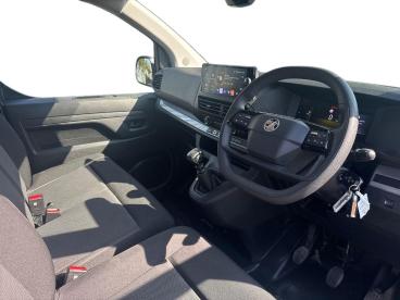SPOTICAR Vauxhall Vivaro 1.5 Turbo D Prime Xl Panel Van Lwb Euro 6 (s/s) 6d Used Car - Commercial Vehicle Diesel White - Gloucester - 1200615552_3