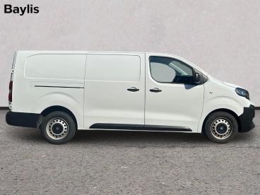 SPOTICAR Vauxhall Vivaro 1.5 Turbo D Prime Xl Panel Van Lwb Euro 6 (s/s) 6d Used Car - Commercial Vehicle Diesel White - Gloucester - 1200615552_5
