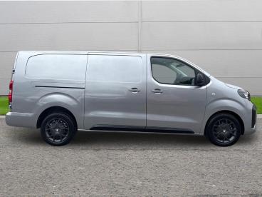 SPOTICAR Vauxhall Vivaro 2.2 Pro Xl Panel Van Lwb Euro 6 (s/s) 6dr Used Car - Commercial Vehicle Diesel Grey - Worksop - 1200616918_4