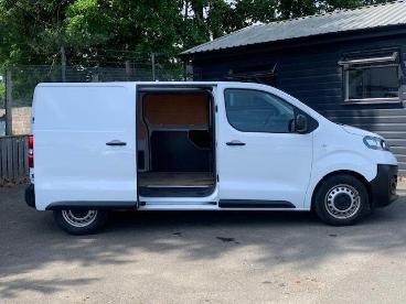 SPOTICAR Vauxhall Vivaro 1.5 Turbo D 2900 Prime L1 H1 Euro 6 (s/s) 6dr Used Car - Commercial Vehicle Diesel White - Perth - 1200617476_5