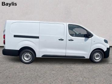SPOTICAR Vauxhall Vivaro 1.5 Prime Xl Panel Van Lwb Euro 6 (s/s) 6dr Used Car - Commercial Vehicle Diesel White - Hereford - 1200620149_5