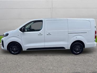 SPOTICAR Vauxhall Vivaro 1.5 Turbo D Pro Xl Panel Van Lwb Euro 6 (s/s) 6dr Used Car - Commercial Vehicle Diesel White - Worksop - 1200622786_4