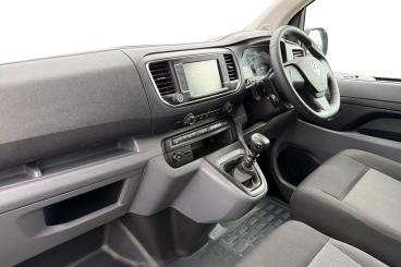 SPOTICAR Vauxhall Vivaro 1.5 Turbo D 2700 Dynamic L1 H1 Euro 6 (s/s) 6dr Used Car - Commercial Vehicle Diesel White - Basildon - 1200624373_2