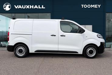SPOTICAR Vauxhall Vivaro 1.5 Turbo D 2700 Dynamic L1 H1 Euro 6 (s/s) 6dr Used Car - Commercial Vehicle Diesel White - Basildon - 1200624373_4