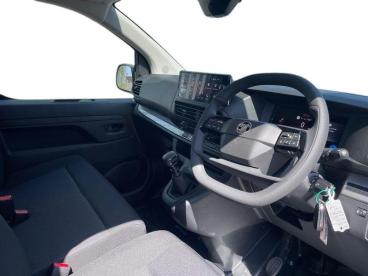 SPOTICAR Vauxhall Vivaro 2.0 Turbo D Prime M Panel Van Swb Euro 6 6dr Used Car - Commercial Vehicle Diesel White - Ross-on-wye - 1200631463_3