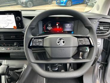 SPOTICAR Vauxhall Vivaro 2.2 Pro Xl Panel Van Lwb Euro 6 (s/s) 6dr Used Car - Commercial Vehicle Diesel Grey - Tonbridge - 1200642192_3