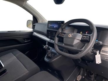 SPOTICAR Vauxhall Vivaro 1.5 Turbo D Prime Xl Panel Van Lwb Euro 6 (s/s) 6d Used Car - Commercial Vehicle Diesel White - Gloucester - 1200642889_3