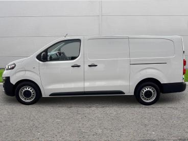 SPOTICAR Vauxhall Vivaro Vivaro-e 3100 50kwh Prime Auto L2 H1 6dr (7.4kw Charger) Used Car - Commercial Vehicle Electric  - Worksop - 1200602096_4