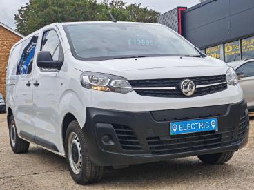SPOTICAR Vauxhall Vivaro Vivaro-e 3100 50kwh Prime Auto L1 H1 6dr (7.4kw Charger) Used Car - Commercial Vehicle Electric White - Dartford - 1200629550_1