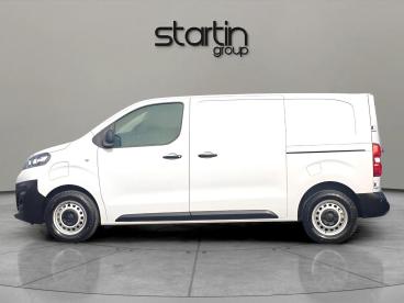 SPOTICAR Vauxhall Vivaro Vivaro-e 3100 50kwh Prime Auto L1 H1 6dr (7.4kw Charger) Used Car - Commercial Vehicle Electric White - Worcester - 1200631527_4