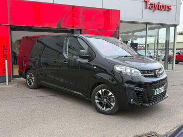 SPOTICAR Vauxhall Vivaro Life Vivaro-e Life 50kwh Ultimate Auto Lwb 5dr (8 Seat, 7.4kw Charger Used Car - Commercial Vehicle Electric Black - Boston - 1200551017_1