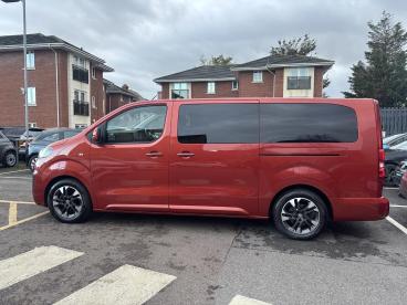 SPOTICAR Vauxhall Vivaro Life Vivaro-e Life 50kwh Elite Auto Lwb 5dr (8 Seat, 7.4kw Charger) Used Car - Mpv Electric Red - Romford - 1200557040_4