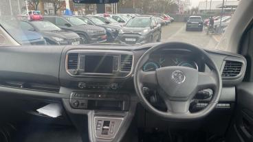 SPOTICAR Vauxhall Vivaro Life Vivaro-e Life 50kwh Combi Auto Lwb 5dr (9 Seat, 7.4kw Charger) Used Car - Commercial Vehicle Electric Black - Leicester - 1200561957_5