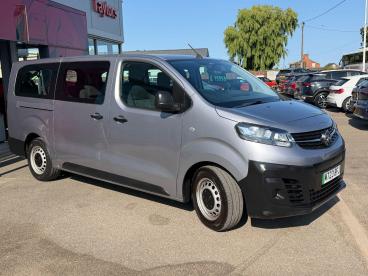 SPOTICAR Vauxhall Vivaro Life Vivaro-e Life 50kwh Combi Auto Lwb 5dr (9 Seat, 11kw Charger) Used Car - Commercial Vehicle Electric Grey - Boston - 1200609464_1