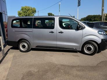 SPOTICAR Vauxhall Vivaro Life Vivaro-e Life 50kwh Combi Auto Lwb 5dr (9 Seat, 11kw Charger) Used Car - Commercial Vehicle Electric Grey - Boston - 1200609464_5