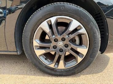 SPOTICAR Vauxhall Vivaro Life Vivaro-e Life 50kwh Ultimate Auto Lwb 5dr (8 Seat, 11kw Charger) Used Car - Mpv Electric Black - Leamington - 1200617361_2