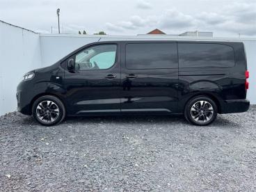 SPOTICAR Vauxhall Vivaro Life Vivaro-e Life 50kwh Ultimate Auto Lwb 5dr (8 Seat, 11kw Charger) Used Car - Commercial Vehicle Electric Black - Kingswinford - 1200627068_4