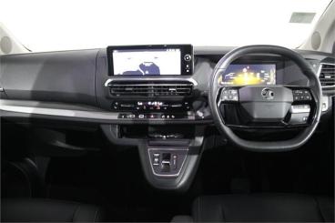 SPOTICAR Vauxhall Vivaro Life Vivaro-e Life 75kwh Ultimate M Mpv Auto Mwb 5dr (8 Seat, 11kw Ch Used Car - Commercial Vehicle Electric Black - Bodmin - 1200628611_5