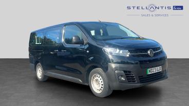 SPOTICAR Vauxhall Vivaro Life Vivaro-e Life 50kwh Combi Auto Lwb 5dr (9 Seat, 7.4kw Charger) Used Car - Commercial Vehicle Electric Black - Leicester - 1200641883_1