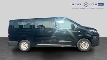 SPOTICAR Vauxhall Vivaro Life Vivaro-e Life 50kwh Combi Auto Lwb 5dr (9 Seat, 7.4kw Charger) Used Car - Commercial Vehicle Electric Black - Leicester - 1200641883_2