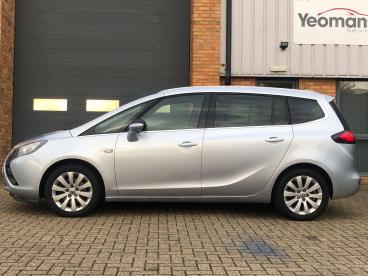 SPOTICAR Vauxhall Zafira Tourer 1.4i Turbo Se Euro 6 5dr Used Car - Mpv Petrol Silver - Fareham - 1200544967_3