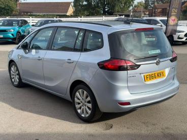 SPOTICAR Vauxhall Zafira Tourer 1.4i Turbo Design Euro 6 5dr Used Car - Mpv Petrol Silver - Billinghay - 1200640420_2
