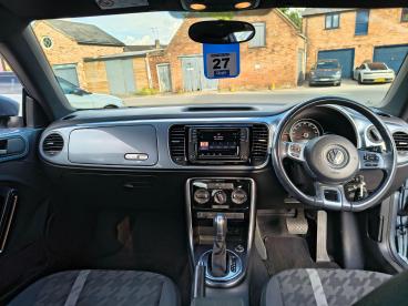 SPOTICAR Volkswagen New Beetle Beetle 1.2 Tsi Bluemotion Tech Design Dsg Euro 6 (s/s) 3d Used Car - Saloon Petrol Blue - Warwick - 1200537552_4