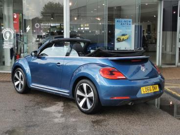 SPOTICAR Volkswagen New Beetle Beetle 1.2 Tsi Bluemotion Tech Design Cabriolet Dsg Euro Used Car - Saloon Petrol Blue - Hemel Hempstead - 1200629968_5