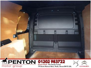SPOTICAR Volkswagen Caddy 2.0 Tdi C20 Commerce Plus Swb Euro 6 (s/s) 5dr Used Car - Commercial Vehicle Diesel Blue - Poole - 1200523065_5