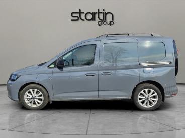 SPOTICAR Volkswagen Caddy 1.5 Tsi Ehybrid C20 19.7kwh Commerce Pro Dsg Swb E Used Car - Commercial Vehicle Plug-in Hybrid  - Redditch - 1200582698_4