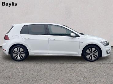 SPOTICAR Volkswagen Golf E-golf 35.8kwh E-golf Auto 5dr Used Car - Saloon Electric White - Gloucester - 1200644022_2